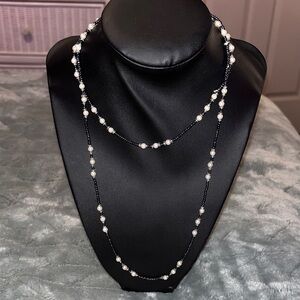 Elegant blue and White Beaded Necklace